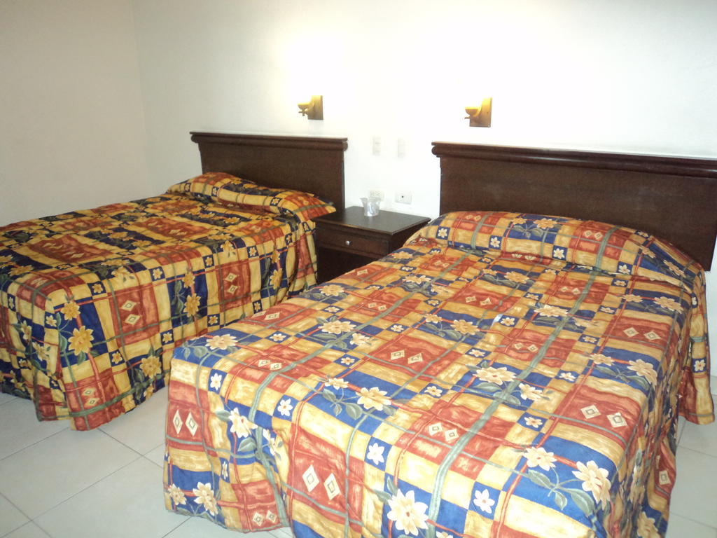 Hotel California Навохоа Номер фото